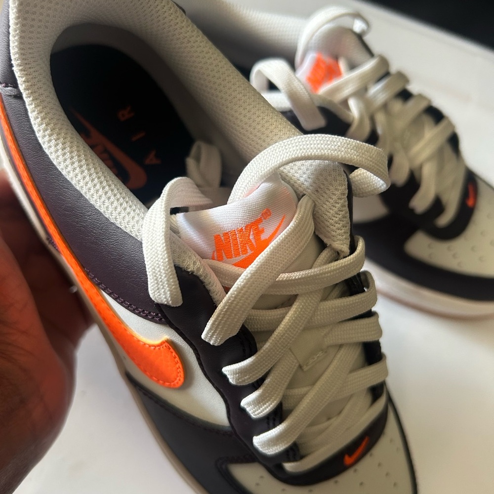NIKE Air Force 1 Low-Top (W6.5 or 5Y) - Picture 4 of 6